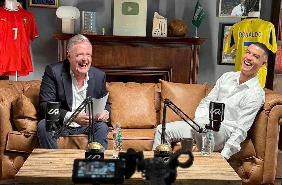 FIFA giữ nguyên án phạt với Malaysia; Ronaldo: “Messi không giỏi hơn tôi”