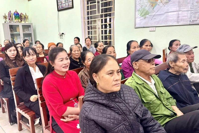 Phó Trưởng Ban Tổ chức Tỉnh ủy Đỗ Thị Toán dự Ngày hội Đại đoàn kết với Nhân dân thôn Phúc Thượng