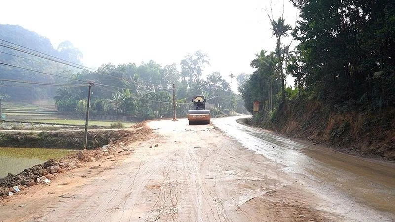 Như Xuân: Tiếp tục hiến đất để phát triển kết cấu hạ tầng