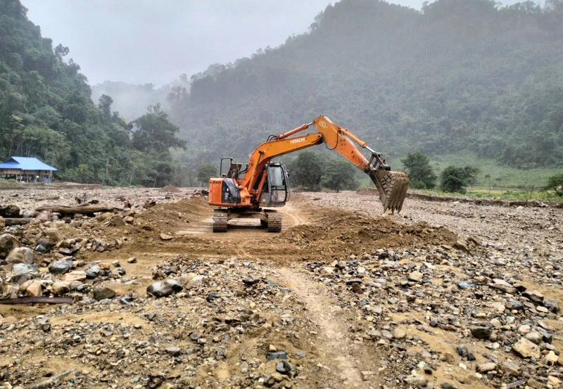 Khắc phục hậu quả thiên tai, ổn định đời sống người dân xã biên giới Bát Mọt