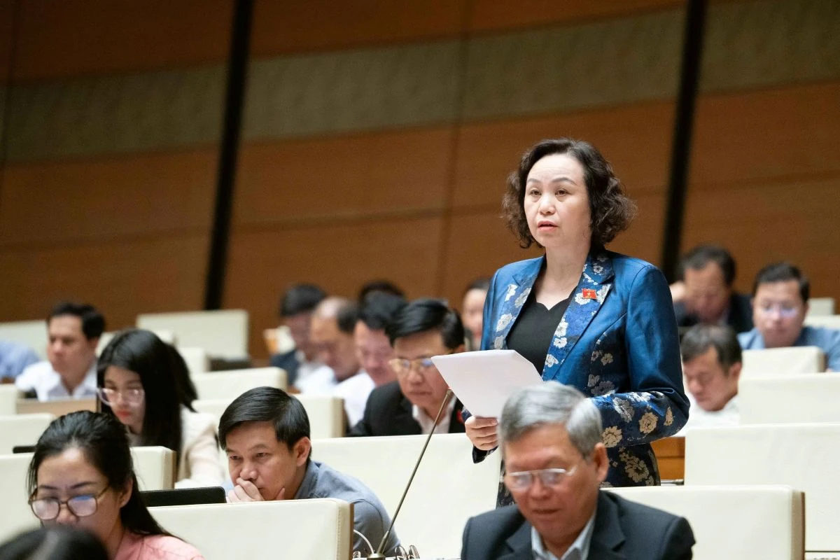 ĐBQH Cao Thị Xuân đề nghị quy định cụ thể các chính sách xây dựng và phát triển đội ngũ viên chức