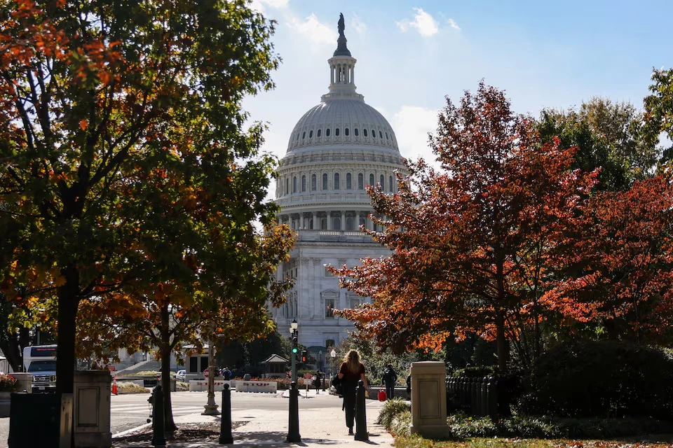Hạ viện Mỹ tiến thêm một bước chấm dứt đợt đóng cửa chính phủ dài nhất trong lịch sử