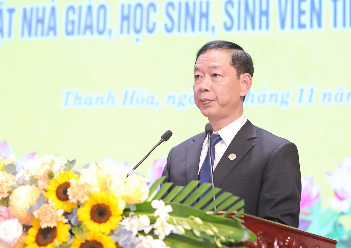 Lãnh đạo tỉnh gặp mặt nhà giáo, học sinh, sinh viên tiêu biểu nhân Ngày Nhà giáo Việt Nam 20/11