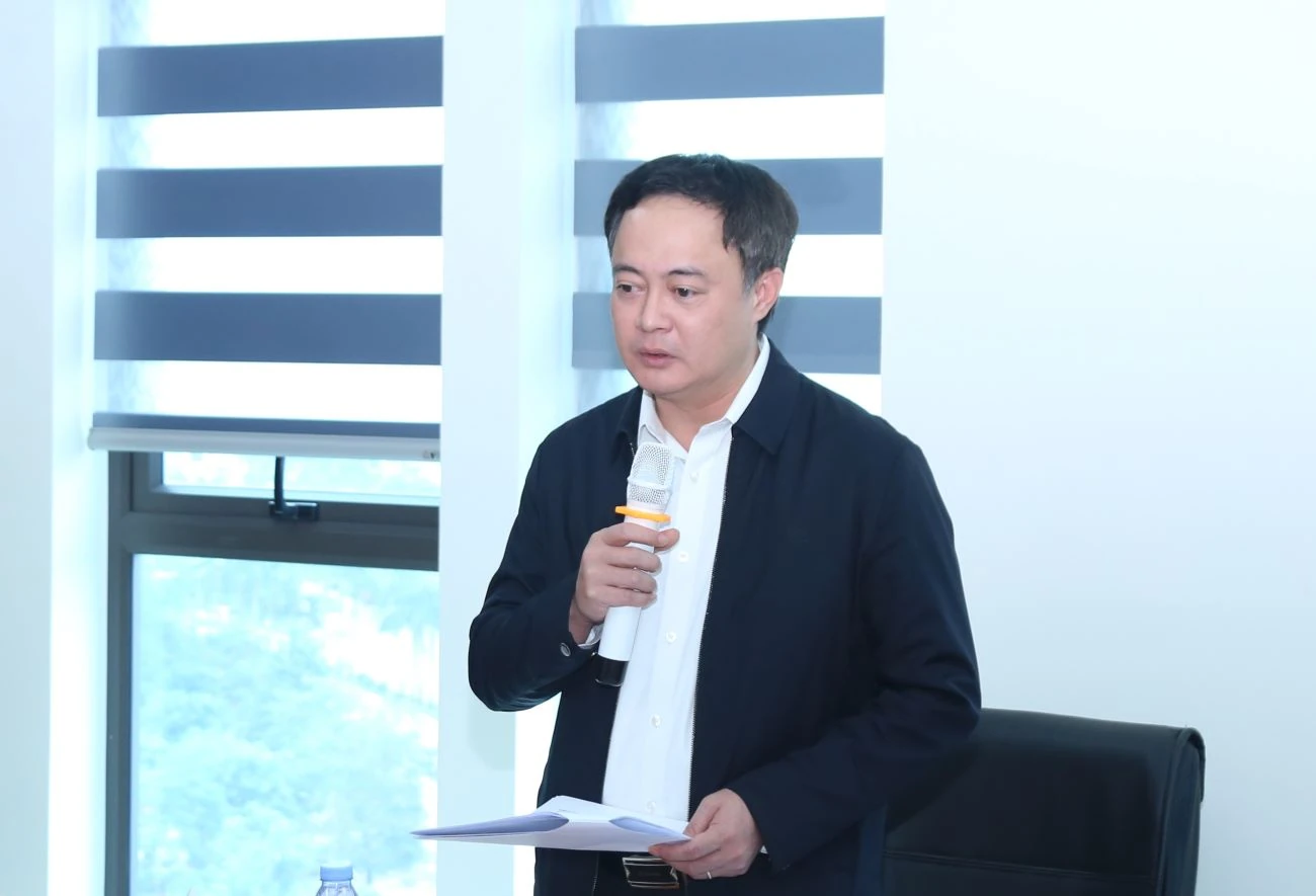 Chủ tịch UBND tỉnh Nguyễn Hoài Anh làm việc với Sở Nội vụ về công tác chuẩn bị bầu cử ĐBQH và đại biểu HĐND các cấp