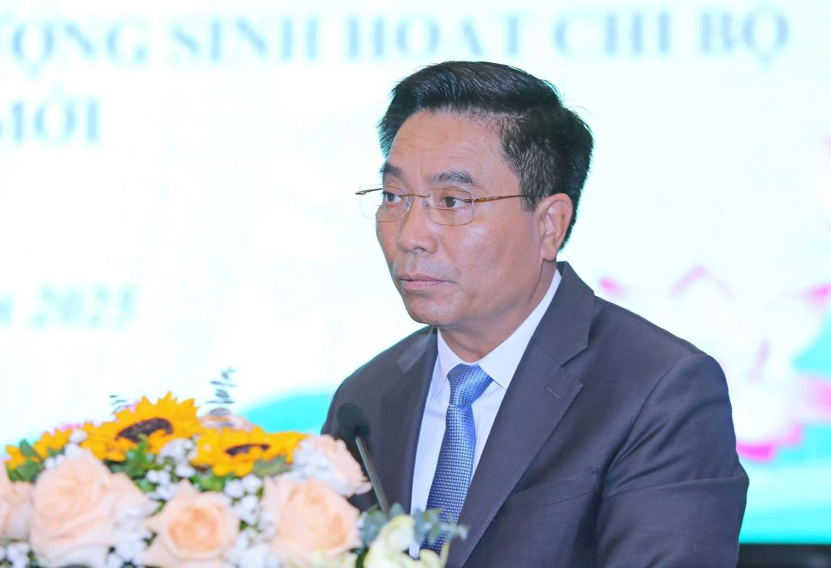 Tiếp tục đổi mới và nâng cao chất lượng sinh hoạt chi bộ trong kỷ nguyên mới