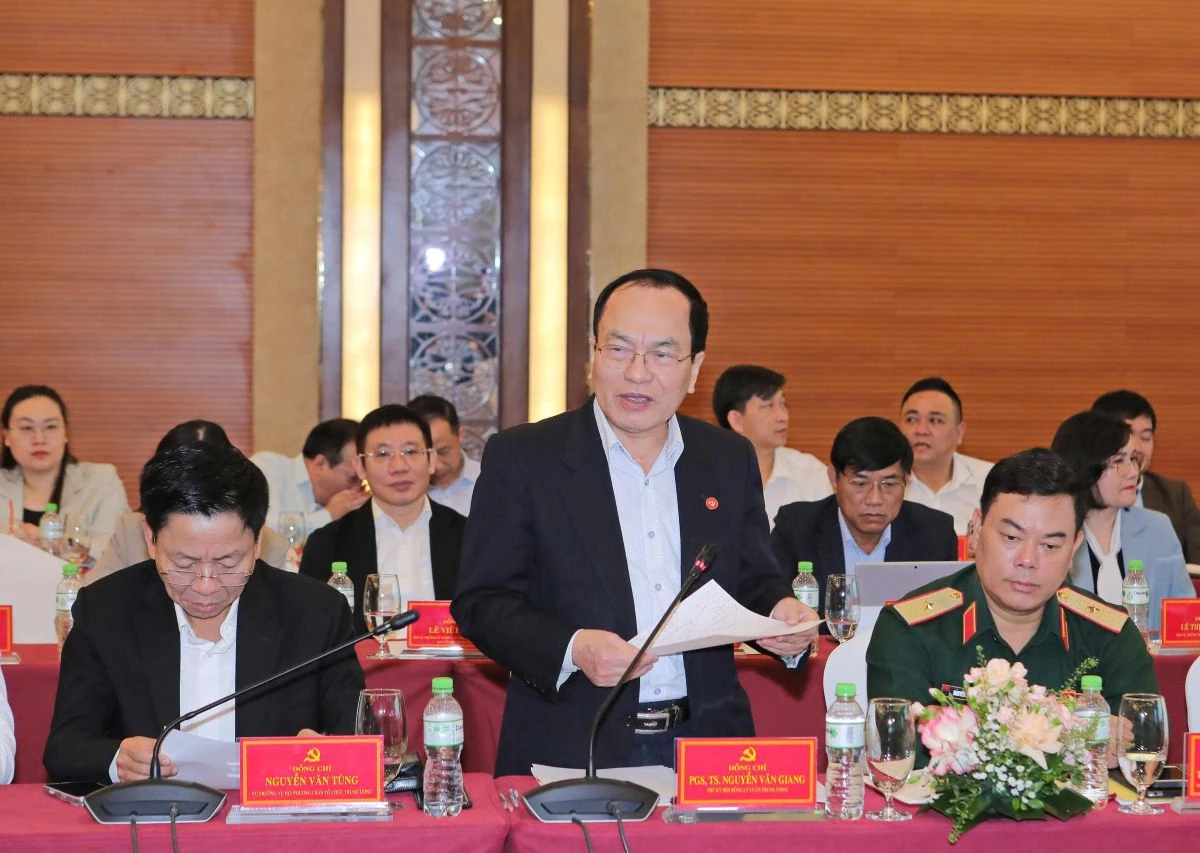 Tiếp tục đổi mới và nâng cao chất lượng sinh hoạt chi bộ trong kỷ nguyên mới