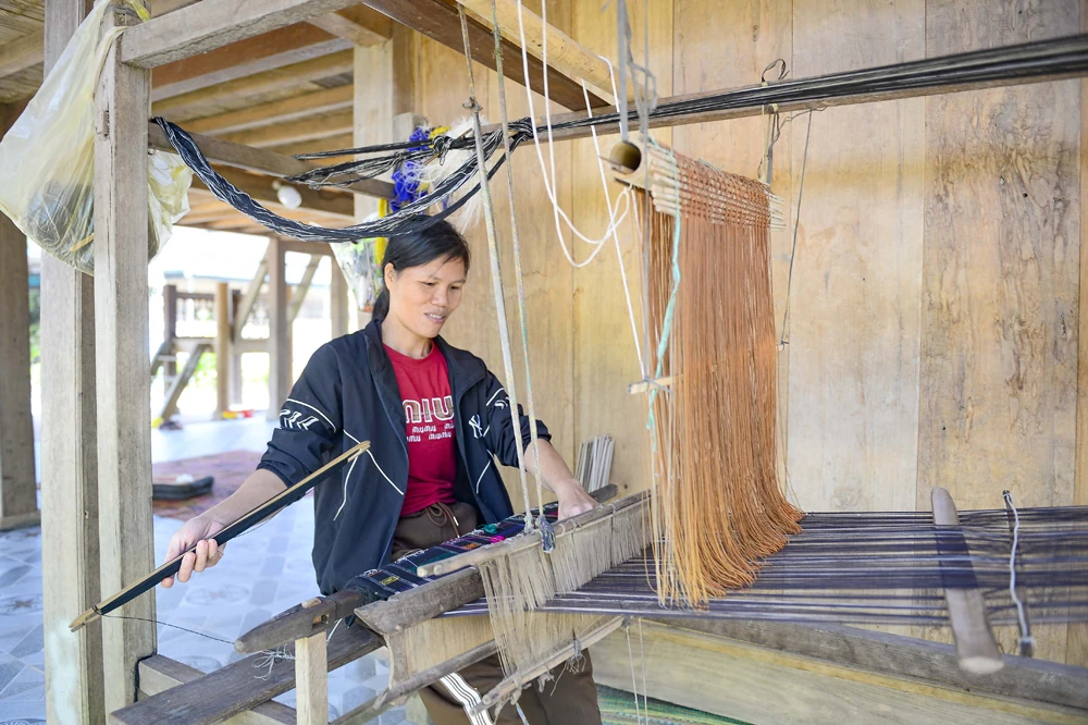 Trên khu tái định cư Co Hương