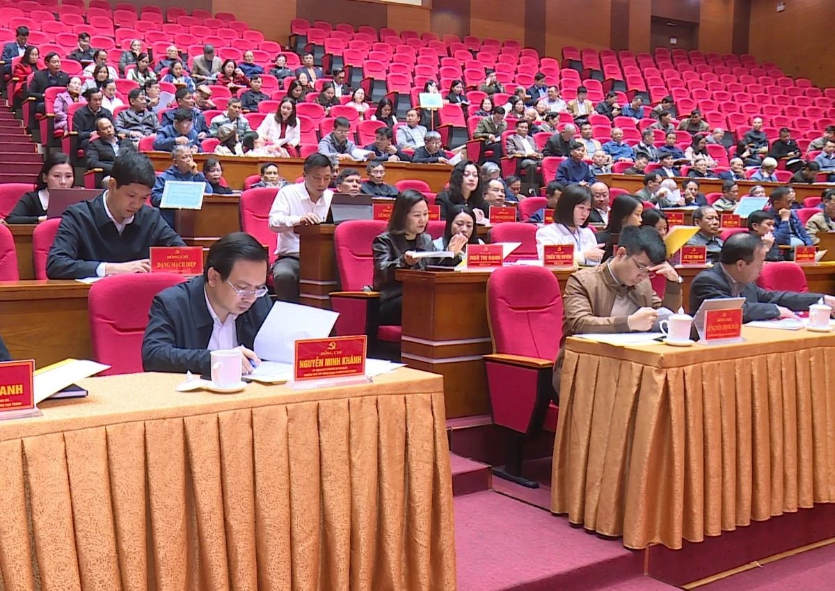 Ban Chấp hành Đảng bộ phường Hạc Thành thảo luận về giải pháp thực hiện nhiệm vụ năm 2026 và các năm tiếp theo