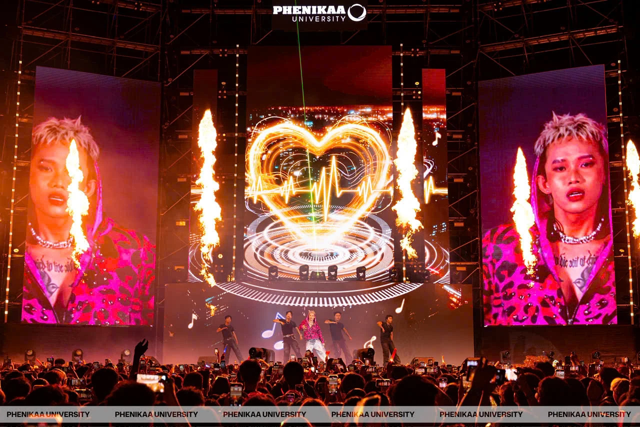 Đại học Phenikaa tổ chức Đại nhạc hội Sync City chào đón tân sinh viên K19