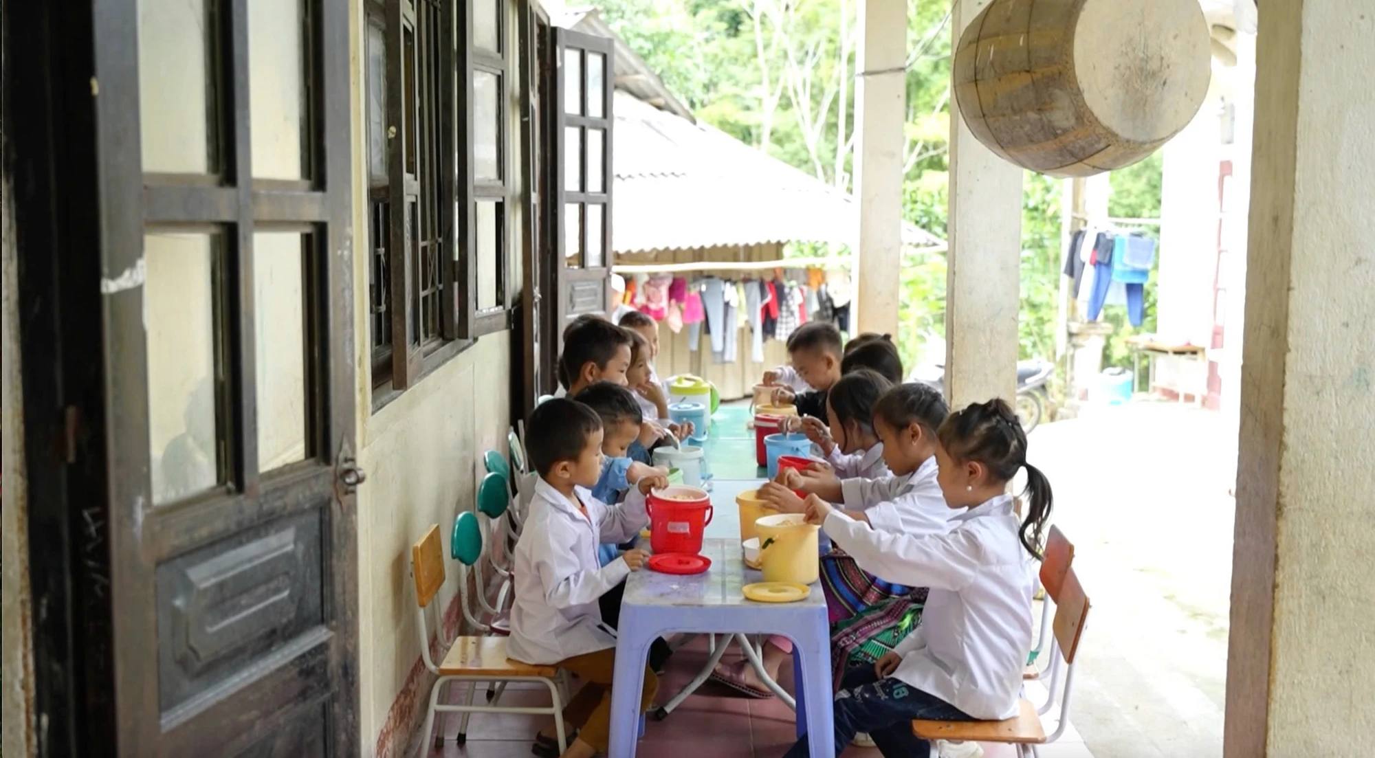 Tỷ lệ trẻ suy dinh dưỡng ở miền núi: Giảm nhưng vẫn cao