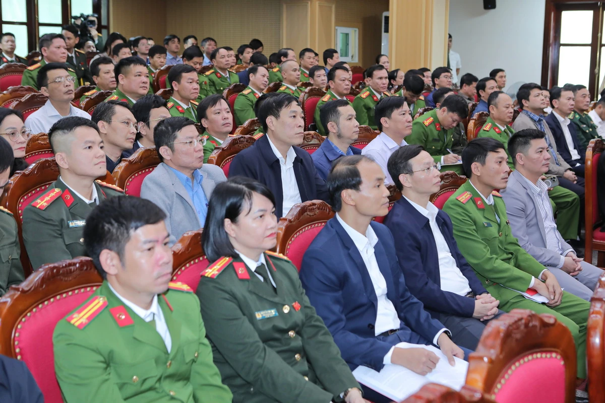 Tăng cường bảo đảm an ninh công nhân; ANTT Khu kinh tế Nghi Sơn và hệ thống truyền tải điện 500Kv