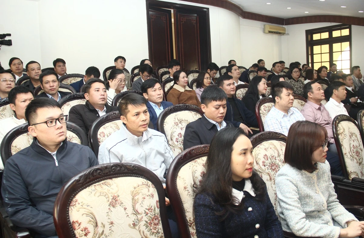 Xây dựng Văn phòng cấp ủy chuyên nghiệp, hiện đại, tham mưu và phục vụ tốt công tác lãnh đạo của Trung ương, địa phương