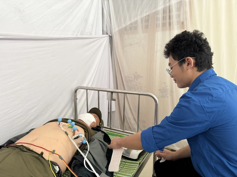 Hơn 1.000 người dân được khám sức khỏe tại Ngày hội “Sống khỏe mỗi ngày 2025”