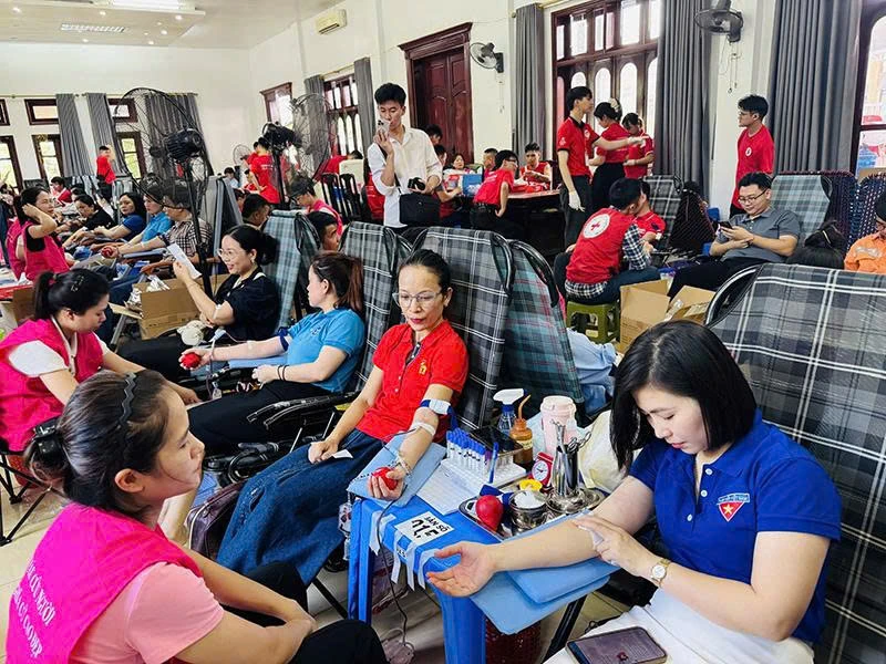 Bảo đảm nguồn máu cấp cứu, điều trị bệnh nhân