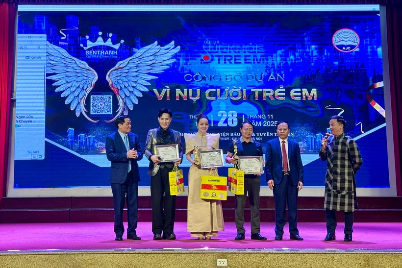 Phát động Chương trình Vì nụ cười trẻ em và Ươm mầm nhân ái 2025