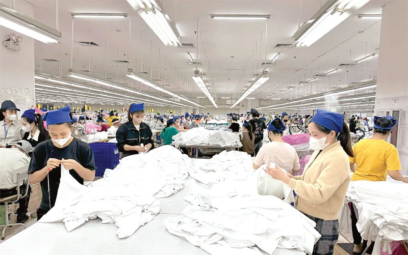 Công nhân, viên chức, lao động tiên phong hiện thực hóa khát vọng văn minh, thịnh vượng 