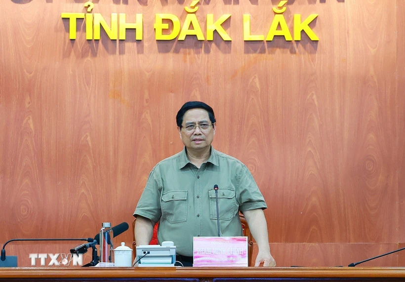 Thủ tướng: Triển khai chiến dịch Quang Trung thần tốc dựng lại nhà cho đồng bào bị thiên tai