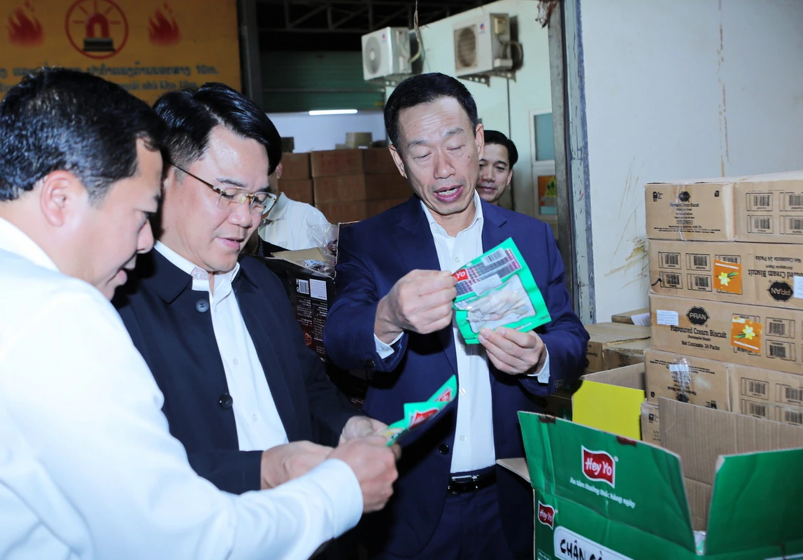 Đoàn đại biểu tỉnh Thanh Hóa thăm doanh nghiệp và gặp gỡ người Thanh Hóa sinh sống, làm việc tại Thủ đô Viêng Chăn