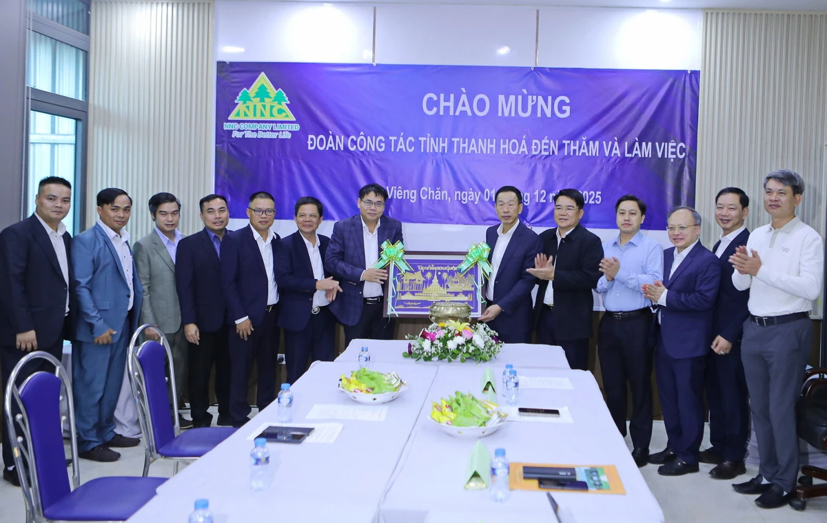 Đoàn đại biểu tỉnh Thanh Hóa thăm doanh nghiệp và gặp gỡ người Thanh Hóa sinh sống, làm việc tại Thủ đô Viêng Chăn