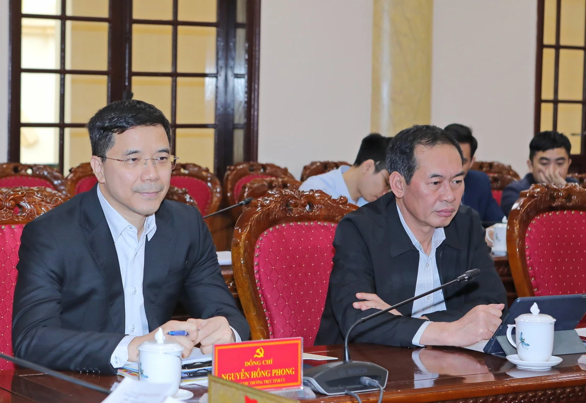 Ban Thường vụ Tỉnh ủy đánh giá toàn diện tình hình thực hiện nhiệm vụ năm 2025; thống nhất mục tiêu, giải pháp chủ yếu năm 2026