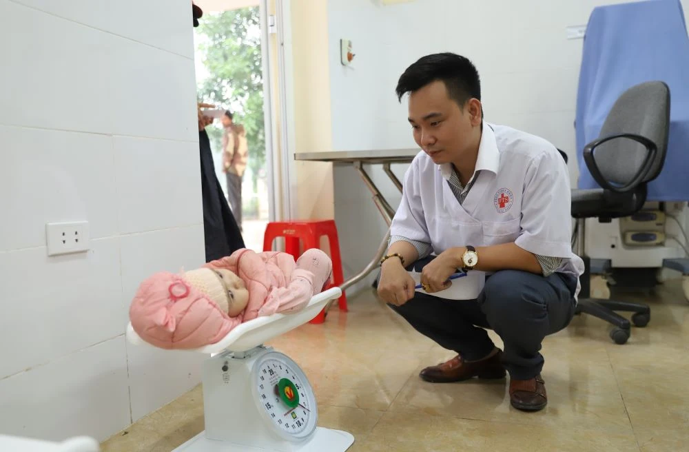 Giám sát công tác tổ chức Chiến dịch bổ sung Vitamin A tại các địa phương