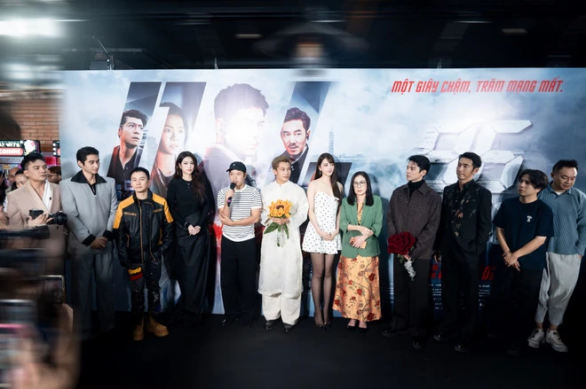 Dàn Hoa hậu, Nam vương Việt Nam lần đầu lồng tiếng cho “bom tấn” xứ Đài