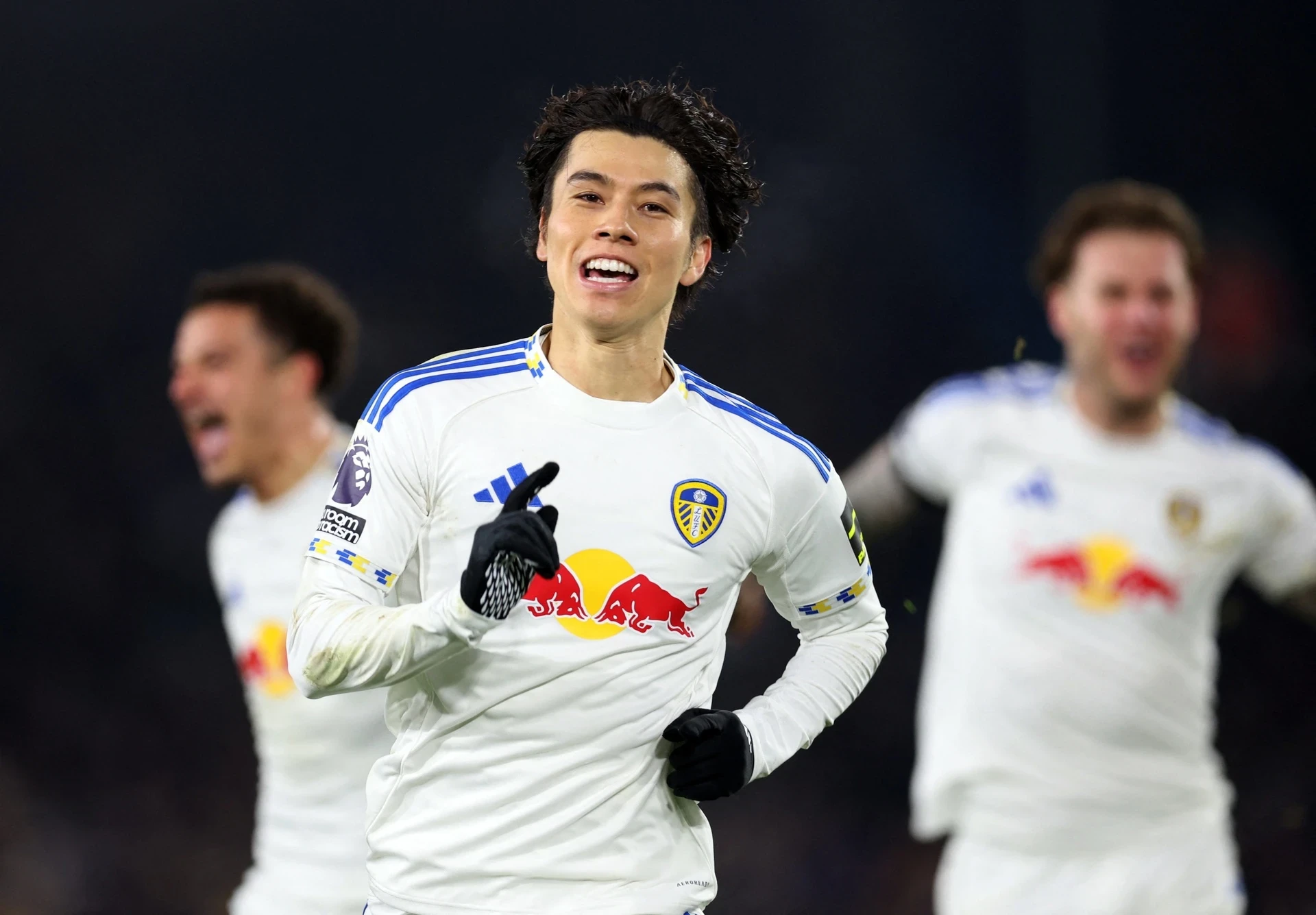 Chủ nhà Thái Lan bị chỉ trích vì sự cố Quốc ca và cờ quốc gia tại SEA Games 33; Arsenal xây chắc ngôi đầu Ngoại Hạng Anh