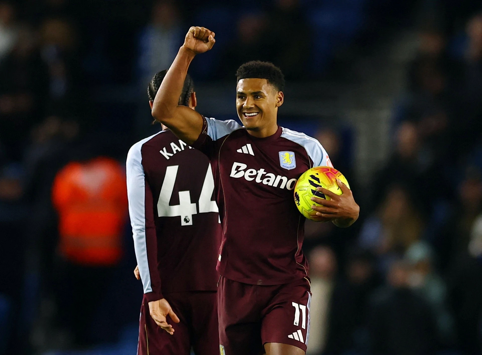 Chủ nhà Thái Lan bị chỉ trích vì sự cố Quốc ca và cờ quốc gia tại SEA Games 33; Arsenal xây chắc ngôi đầu Ngoại Hạng Anh