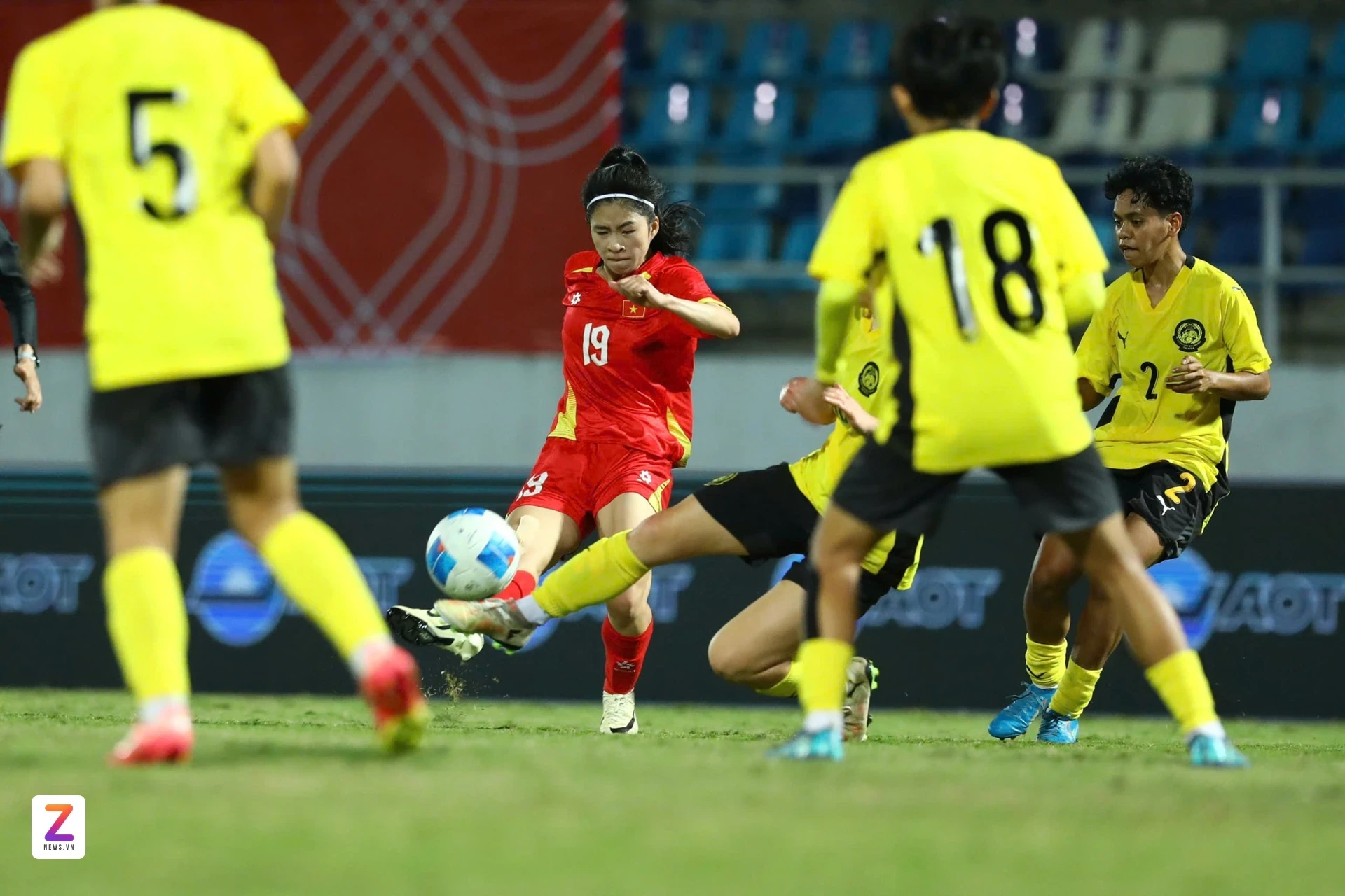 HLV Mai Đức Chung nói gì sau khi tuyển nữ Việt Nam thắng 7 bàn?; Kết quả bốc thăm World Cup 2026