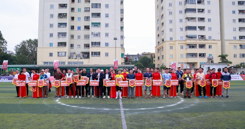 Khai mạc Giải bóng đá 7 người O40 tỉnh Thanh Hóa mùa thứ 3, năm 2025