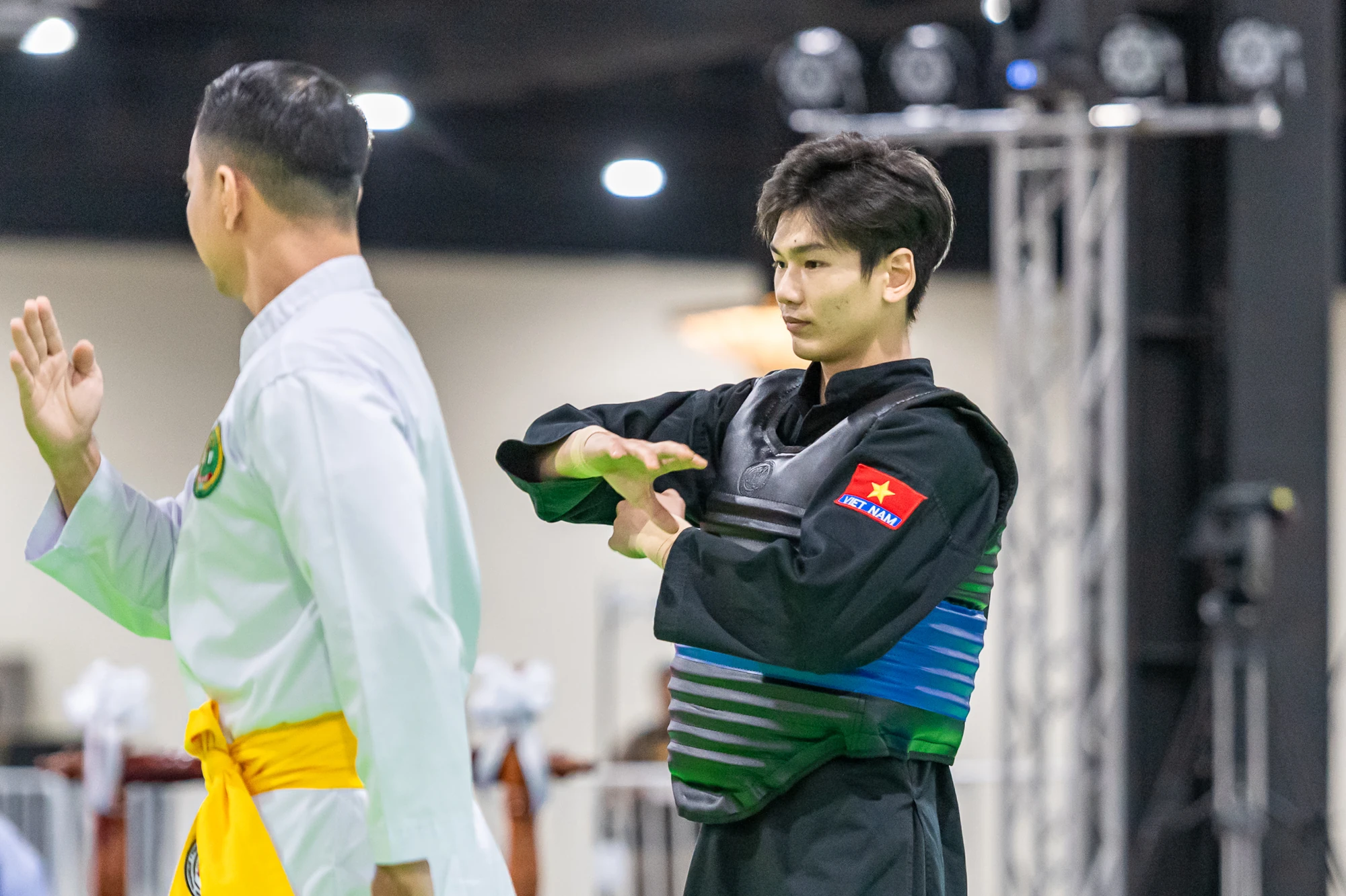 Pencak Silat Việt Nam ra quân toàn thắng ở các nội dung đối kháng SEA Games 33