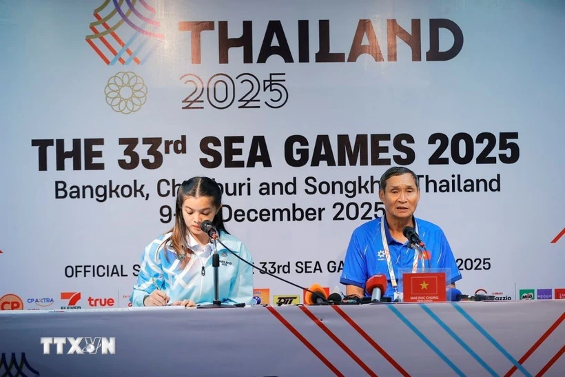 Nữ Việt Nam thua Philippines 0-1, HLV Mai Đức Chung: “Đáng lẽ phải hòa”; MU nhảy vọt lên vị trí thứ 6