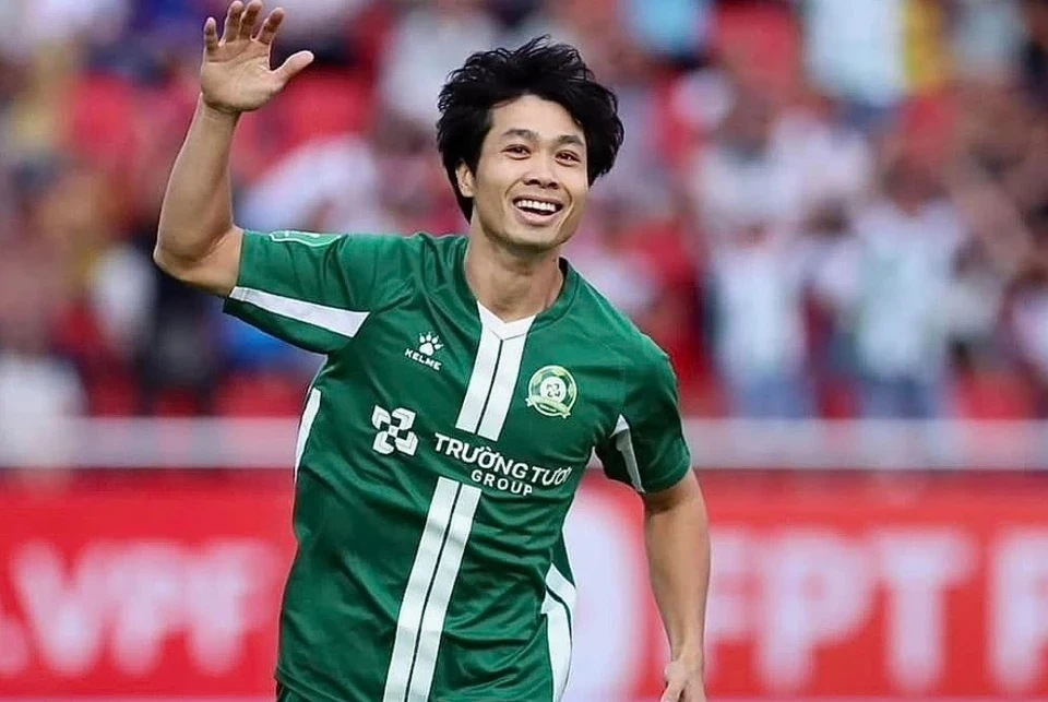 HLV Kim Sang Sik tính dùng “Lamine Yamal xứ Thanh”?; Ngày đầu SEA Games 33 hỗn loạn những sai sót