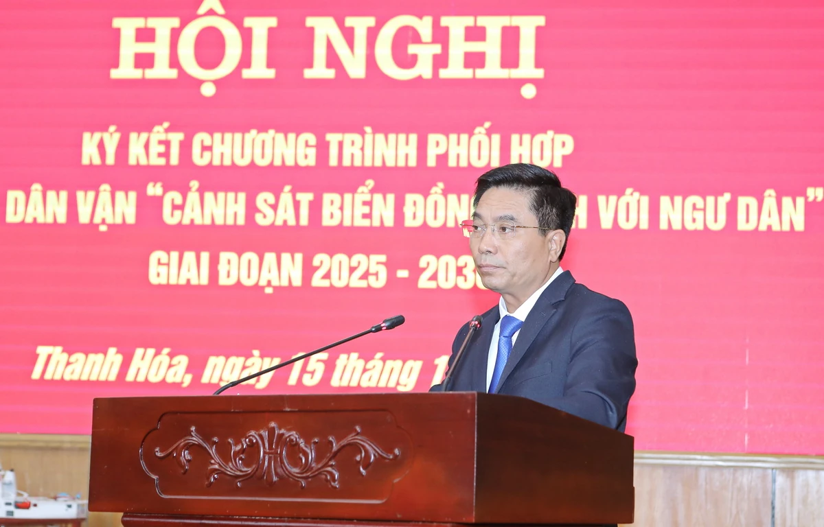 Ban Thường vụ Tỉnh ủy Thanh Hóa và Ban Thường vụ Đảng ủy Cảnh sát biển Việt Nam ký kết phối hợp trong công tác dân vận
