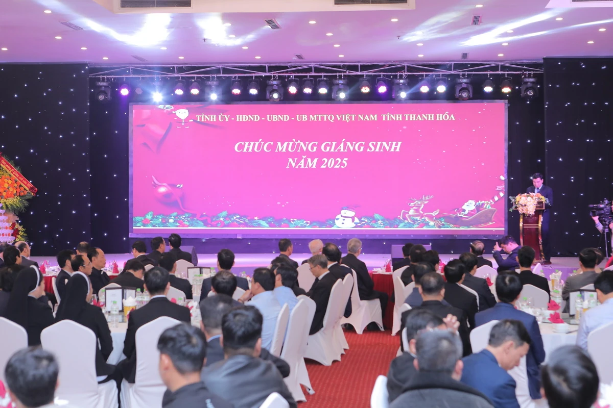 Tỉnh ủy, HĐND, UBND, Ủy ban MTTQ tỉnh Thanh Hóa gặp mặt và chúc mừng các chức sắc Công giáo nhân dịp Giáng sinh năm 2025