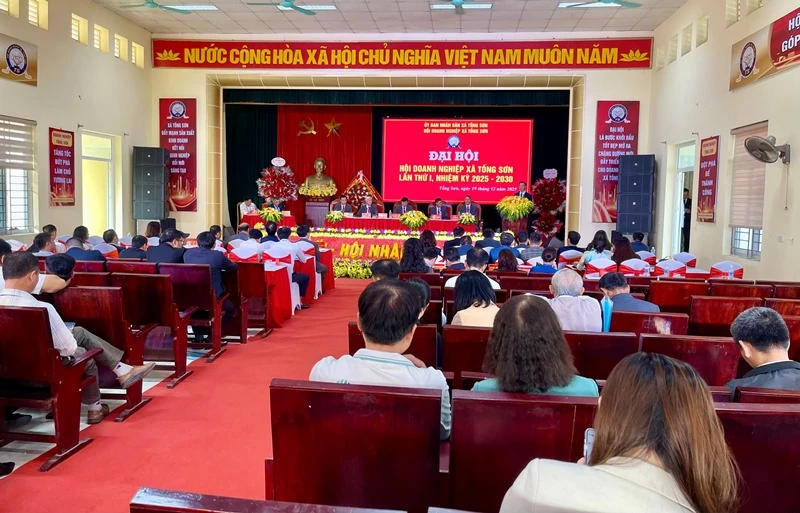 Cộng đồng doanh nghiệp xã Tống Sơn phát huy sức mạnh đoàn kết, góp sức xây dựng quê hương giàu mạnh