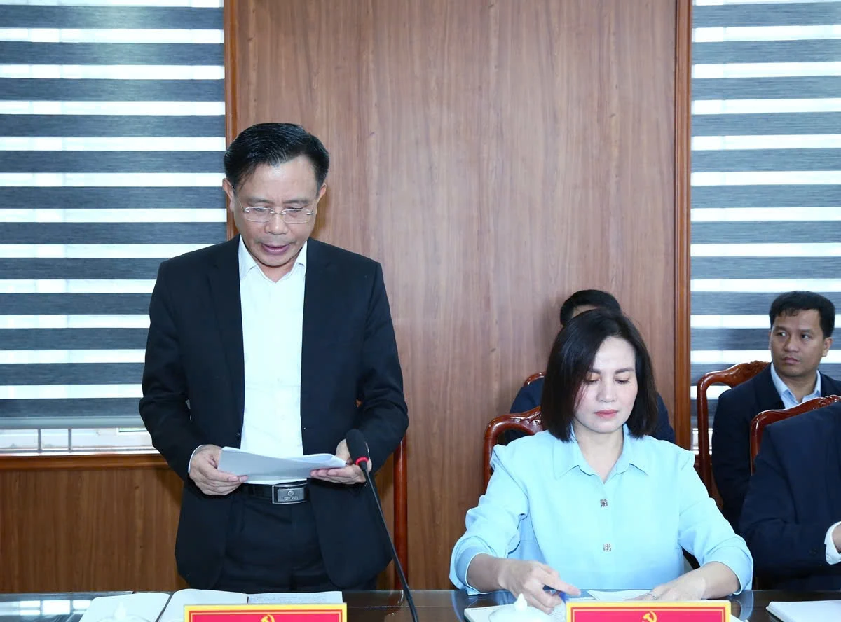 Phó Bí thư Thường trực Tỉnh ủy Nguyễn Hồng Phong thăm, làm việc tại xã Hoằng Tiến và Hoằng Lộc