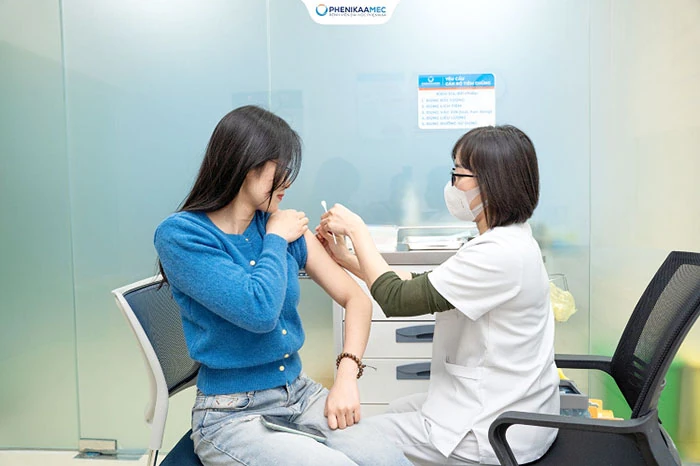 Không phải ai cũng có phác đồ tiêm giống nhau: Vắc xin HPV tiêm bao nhiêu mũi mới đúng?