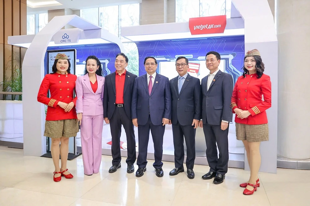 Tiên phong chuyển đổi số, Vietjet nhận Bằng khen từ Thủ tướng Chính phủ