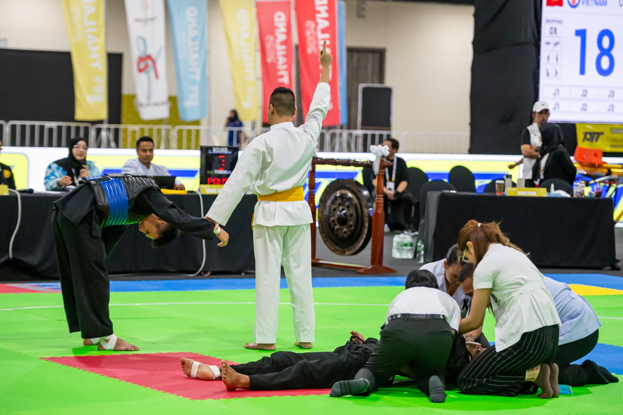 Pencak Silat Việt Nam giành 4 suất tranh huy chương vàng sau ngày thi đấu đầy thách thức