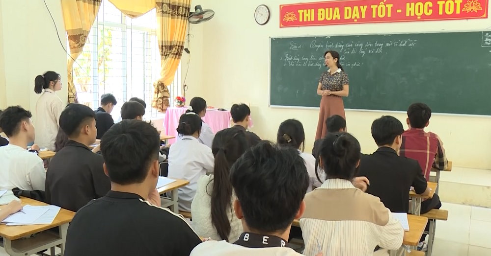 Lời ru sau Cổng Trời