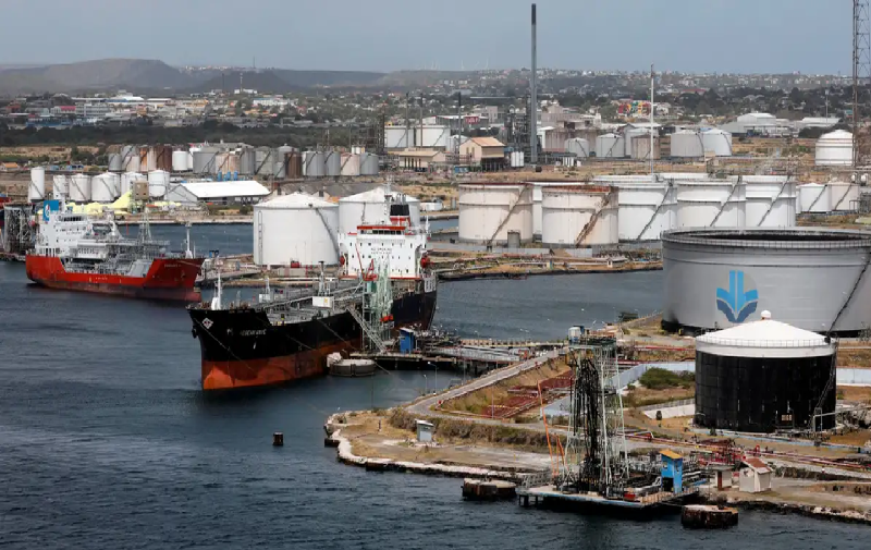 Mỹ bắt giữ thêm một tàu chở dầu ngoài khơi Venezuela sau tuyên bố “phong tỏa”, biển Caribe lại dậy sóng