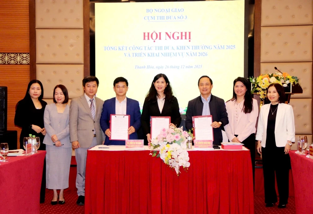 Nâng cao hiệu quả công tác đối ngoại, đẩy mạnh các phong trào thi yêu nước