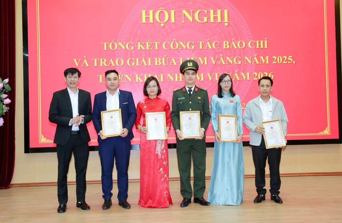 Tổng kết công tác báo chí và trao Giải Búa liềm vàng năm 2025