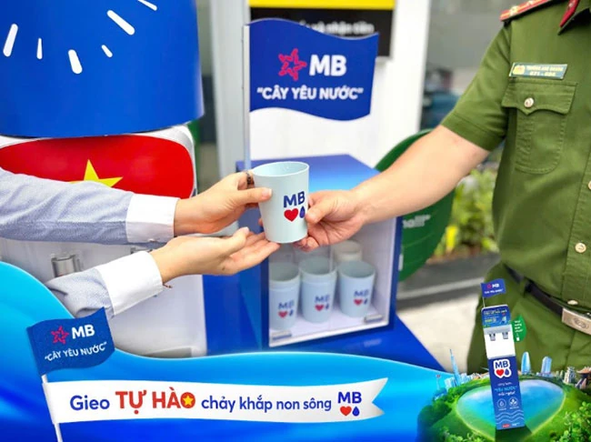 “Cây Yêu Nước” phủ xanh hơn 300 chi nhánh MB: Gieo tự hào chảy khắp non sông