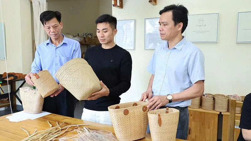 Kinh tế tư nhân Thanh Hóa: Đi tìm “lực bật” trong thách thức (Bài 1) - “Gọi” đúng tên, “đặt” đúng vai và trao niềm tin