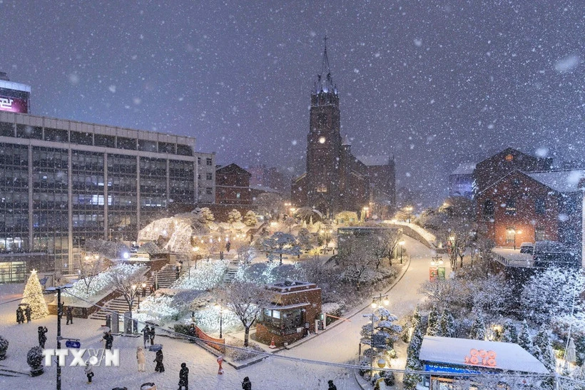 Hàn Quốc: Seoul chìm trong đợt rét đậm kỷ lục, nhiệt độ khoảng -12 độ C