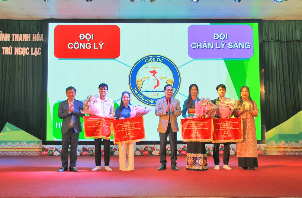 Hội thi tìm hiểu pháp luật cho học sinh Trường THPT Dân tộc nội trú Ngọc Lặc