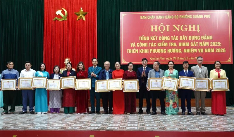 Phường Quảng Phú tổng kết công tác xây dựng Đảng và công tác kiểm tra, giám sát năm 2025