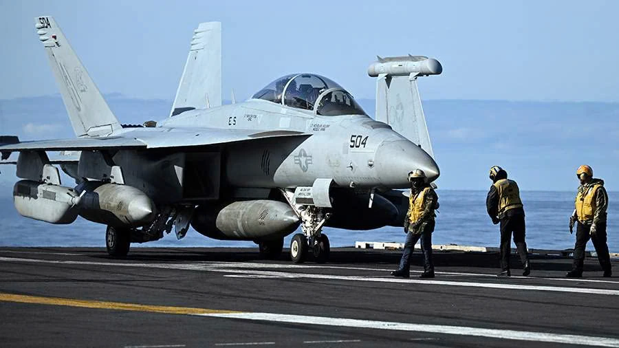 “Sóng ngầm” ngoài khơi Venezuela